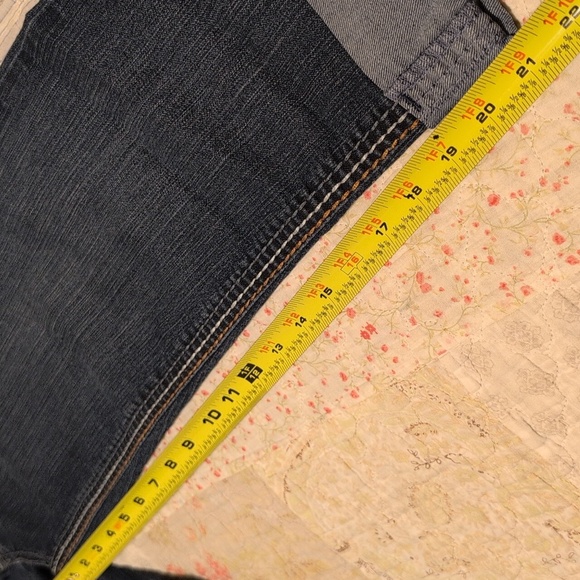 a.n.a A New Approach Women's Cuffed Denim Jeans - Picture 9 of 10